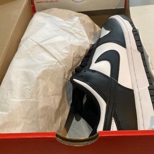 Men size 8 Nike bunk low retro pandas brand new